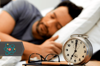 a man sleeping next to an alarm clock following the polyphasic sleep schedule